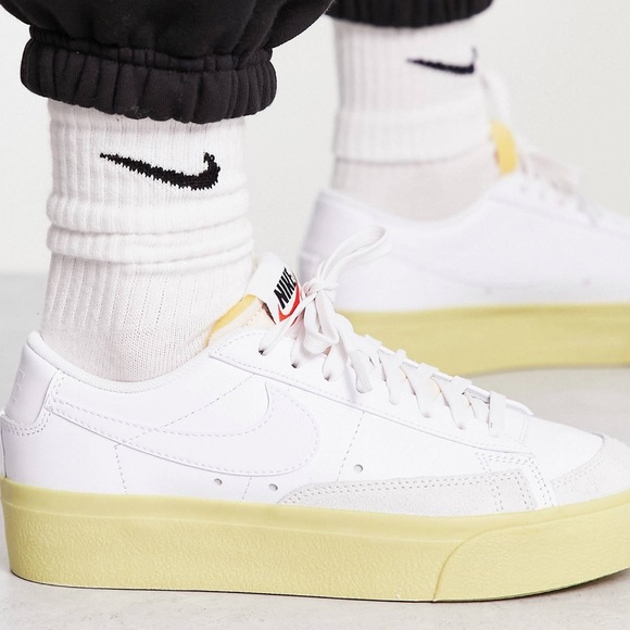 Nike Blazer Low Platform sneakers in white - Picture 1 of 8